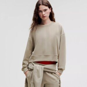 Lululemon Athletica Light Beige Crewneck